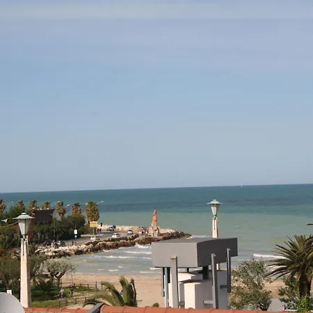 Fronte Mare Apartament *